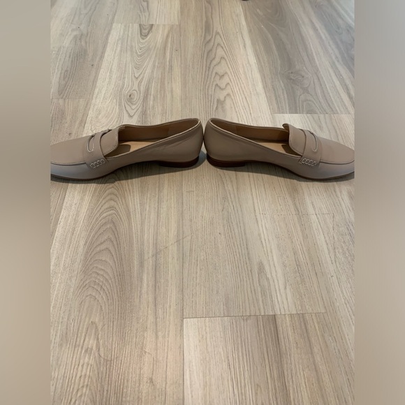 Louise et Cie Loafers - size 8! - Picture 9 of 9